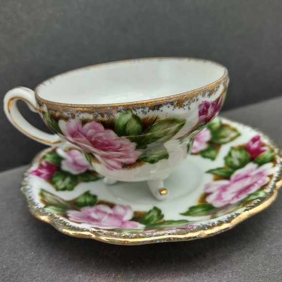 Yada China Teacup and Saucer set, footed cup with pink roses - Picture 9 of 11